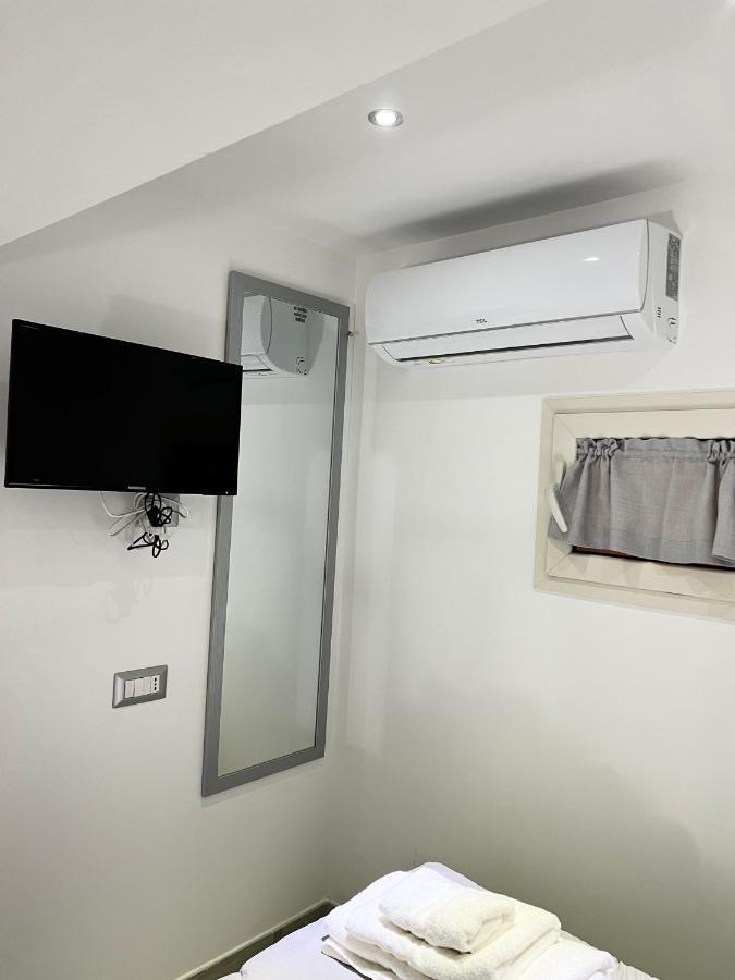 La Casa Di Raffaele Napoli Centro Bed & Breakfast Ngoại thất bức ảnh